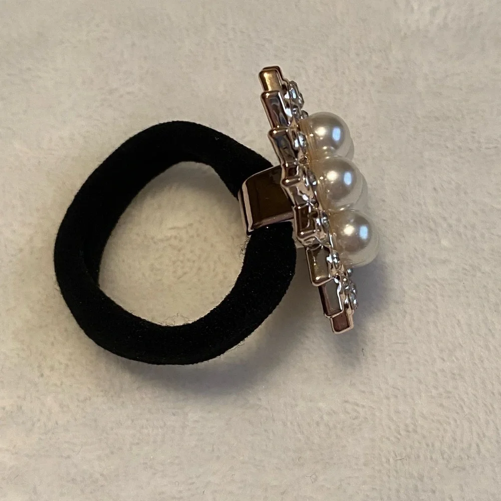 Pearl And Rhinestone Elastic Hair Tie